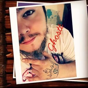 Meet your Posher, Daemon